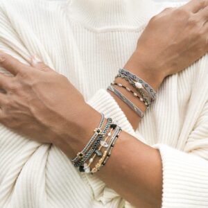 Alternative view of Ibu Jewels – Armband Lulu Fine – Onyx