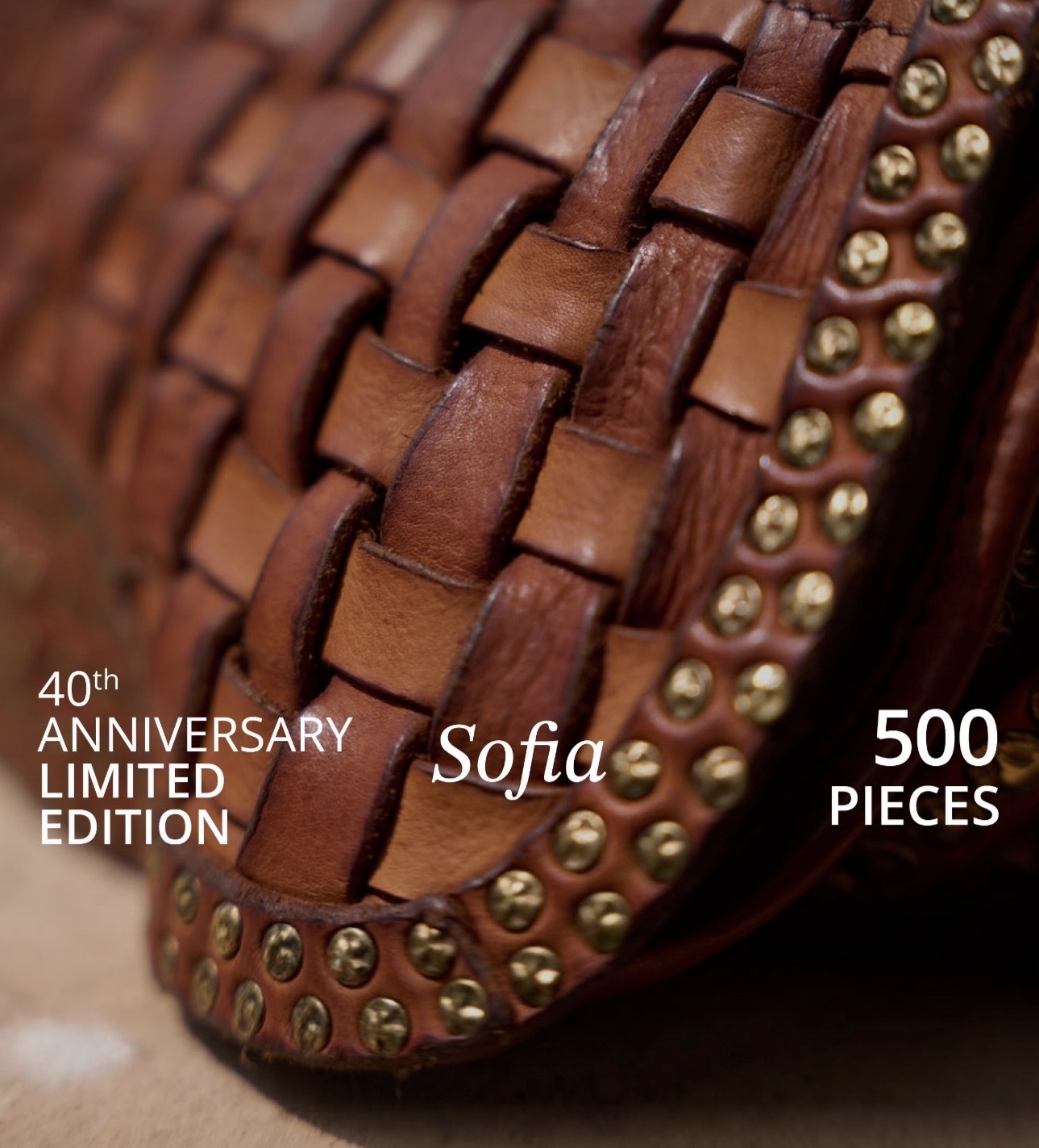 Campomaggi – Leren Schoudertas met studs “Sofia” (Limited Edition 438-500) – Cognac